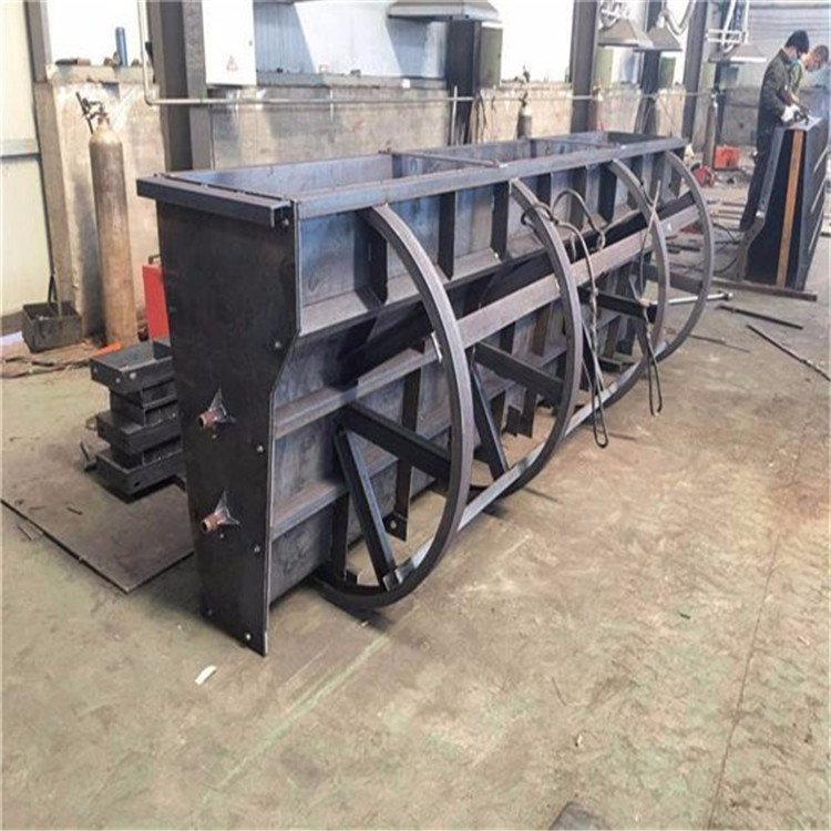 1660179039178461.jpg 高速隔離帶模板3.jpg